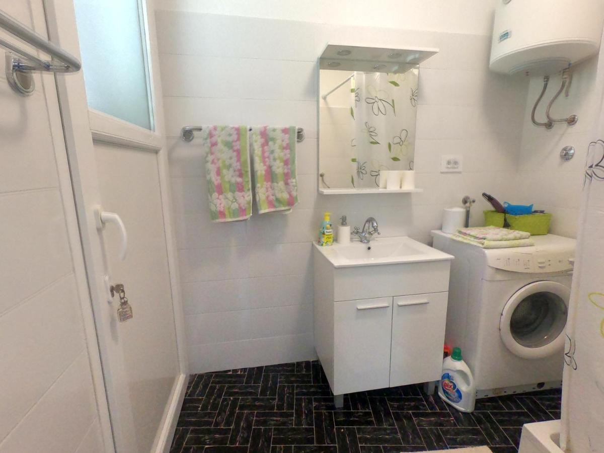 Apartment Dinka 巴斯卡 外观 照片