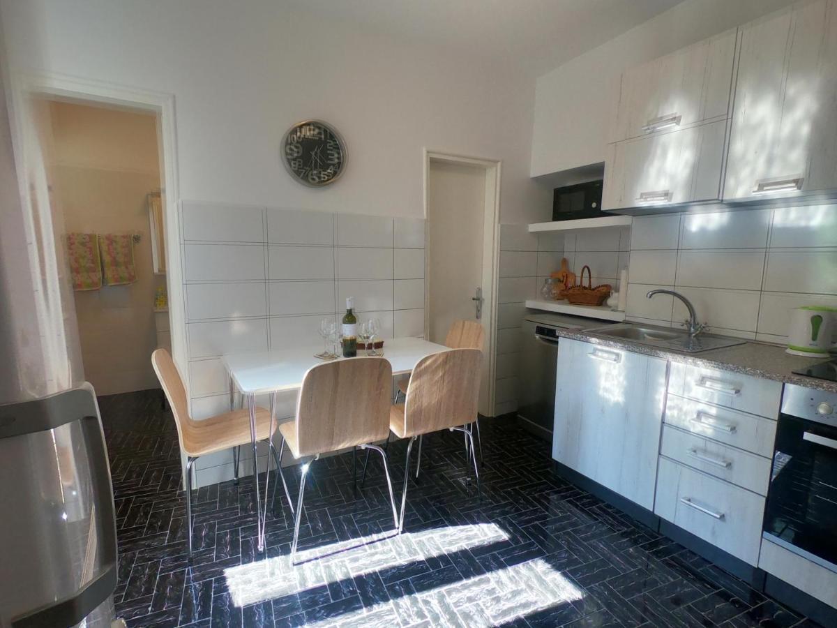 Apartment Dinka 巴斯卡 外观 照片